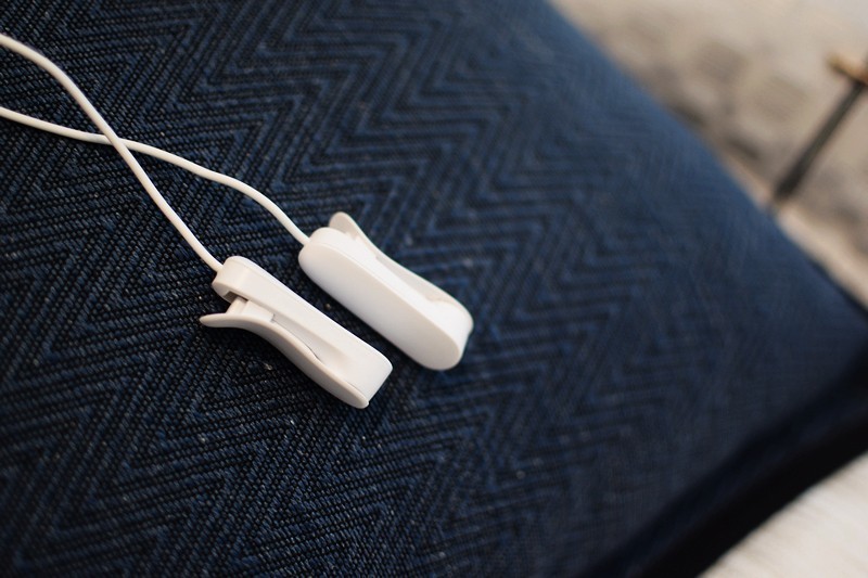 轻松入睡 果实健康经颅微电流刺激仪