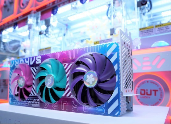 盈通RTX4080樱瞳水着sugar评测，泳装樱瞳确实好看！