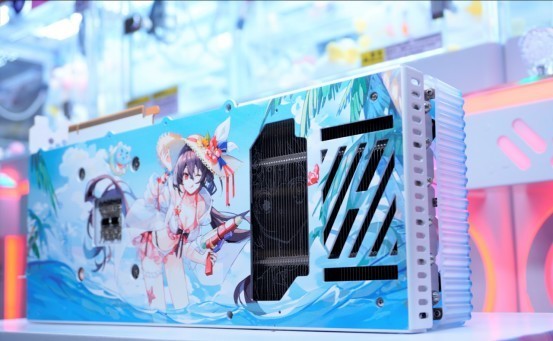 盈通RTX4080樱瞳水着sugar评测，泳装樱瞳确实好看！