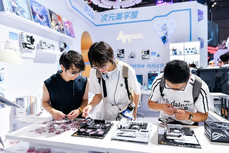 当BW2024遇上二次元，华硕主板才是全场最靓的仔？
