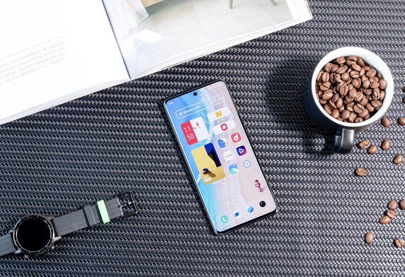 浅评vivo S15 Pro：性能大升级，颜值依旧出众