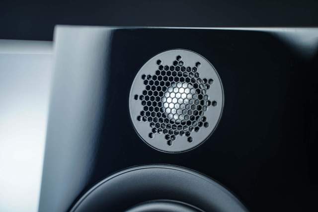 初烧爱好者体验艾特铭客X30音箱：小桌面也能很“Hifi”