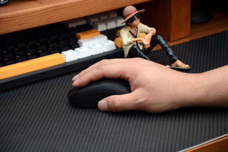 平替GPW2？小手专属，赛睿Prime Mini Wireless电竞游戏鼠标体验