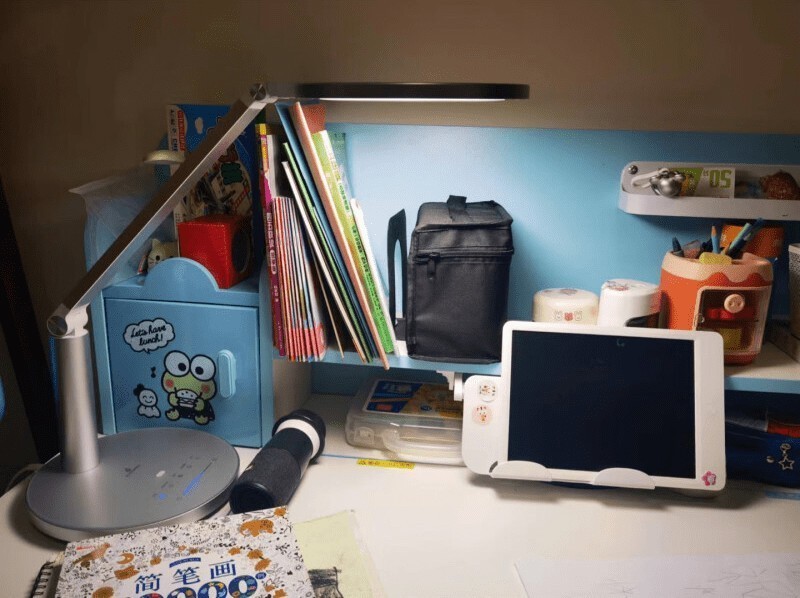 节能灯和白炽灯哪个对眼睛好？科普你不知道的小知识！