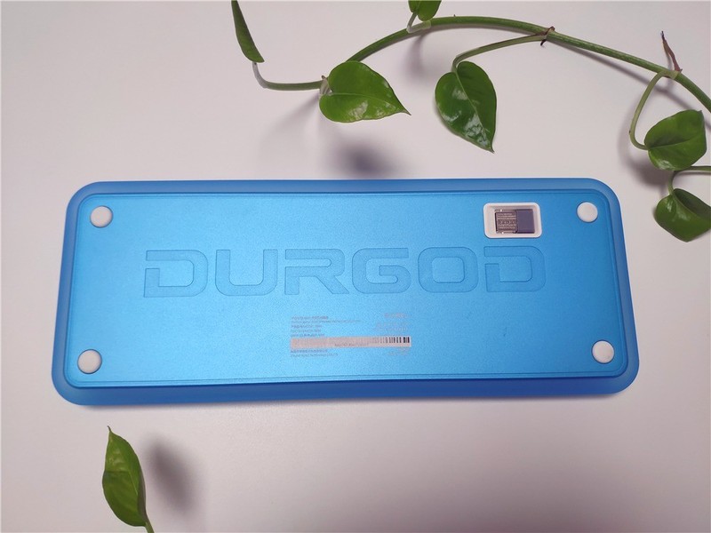 告别枯燥，拥抱舒适！杜伽 S230 正青春无线机械键盘，让你的生活更加精彩！