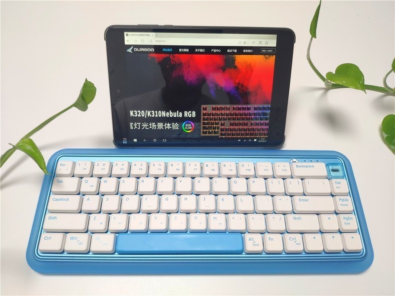 告别枯燥，拥抱舒适！杜伽 S230 正青春无线机械键盘，让你的生活更加精彩！