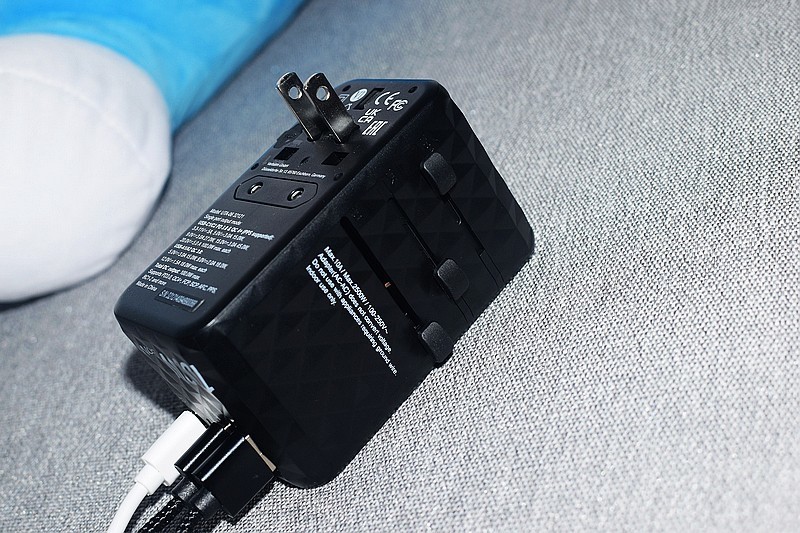 威宝GaN电源适配器100W：未来科技与高效能的完美结合