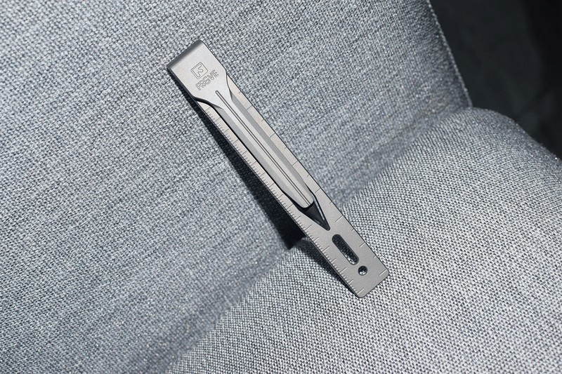 一支铅笔背后的艺术与哲学 费戈钛合金便携尺恒写笔