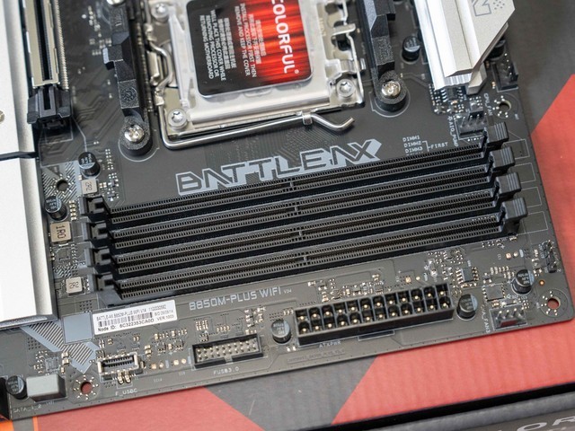 800就能搞定9800X3D，七彩虹B850M-PLUS黑刃主板测评