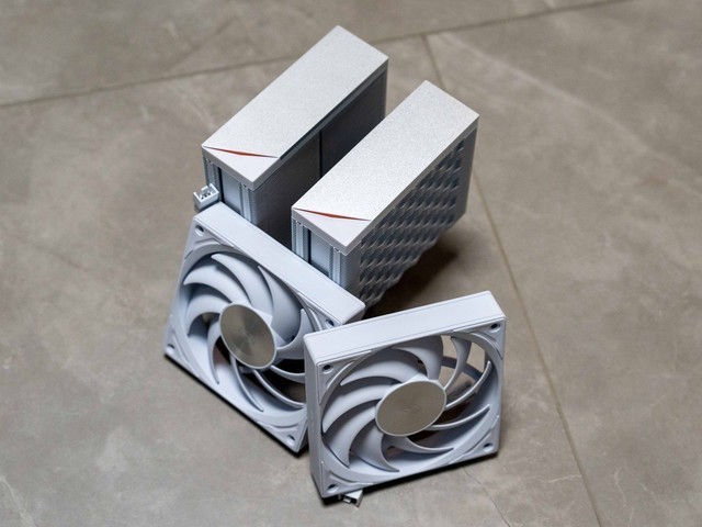 800就能搞定9800X3D，七彩虹B850M-PLUS黑刃主板测评