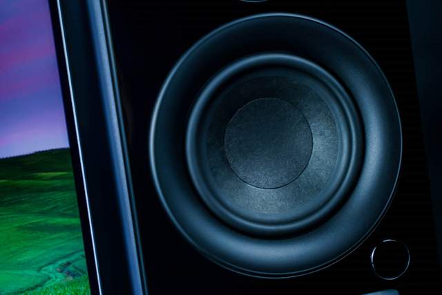 初烧爱好者体验艾特铭客X30音箱：小桌面也能很“Hifi”