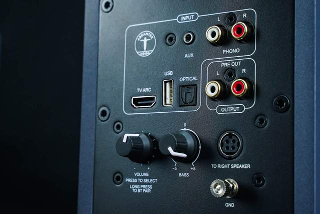 初烧爱好者体验艾特铭客X30音箱：小桌面也能很“Hifi”