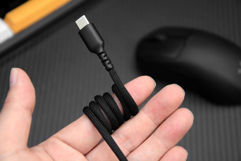 平替GPW2？小手专属，赛睿Prime Mini Wireless电竞游戏鼠标体验