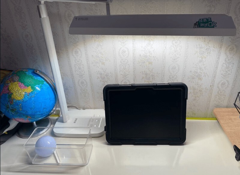 节能灯和白炽灯哪个对眼睛好？科普你不知道的小知识！