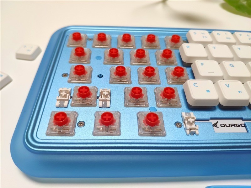 告别枯燥，拥抱舒适！杜伽 S230 正青春无线机械键盘，让你的生活更加精彩！