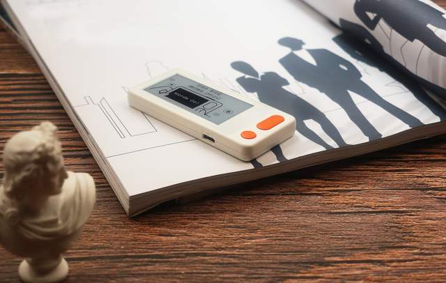 真人专业发音?背记单词神器——好学多单词宝S2体验