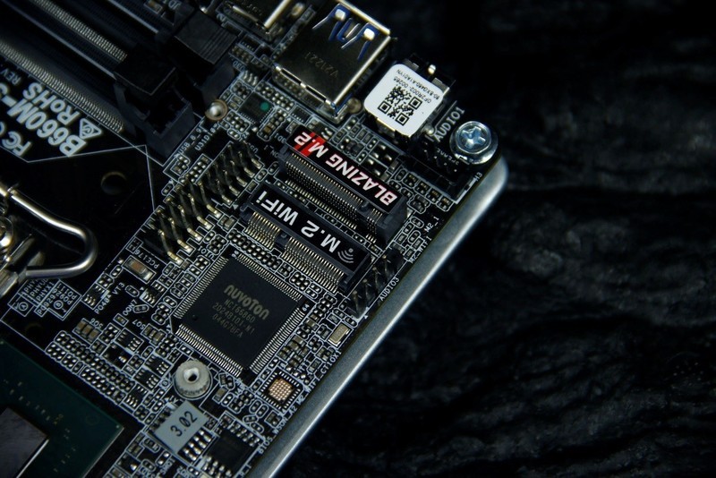 兼顾下载、影音、文件管理，华擎DeskMini B660W打造三位一体服务器