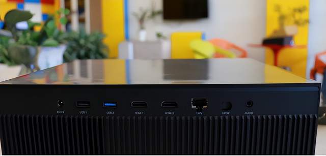 大眼橙X20投影入手实测：真正的旗舰性价比家庭影院？