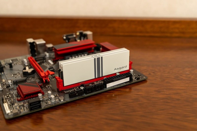 想要尝鲜13代intel处理器，技嘉这块B760M魔鹰AC主板不能错过！