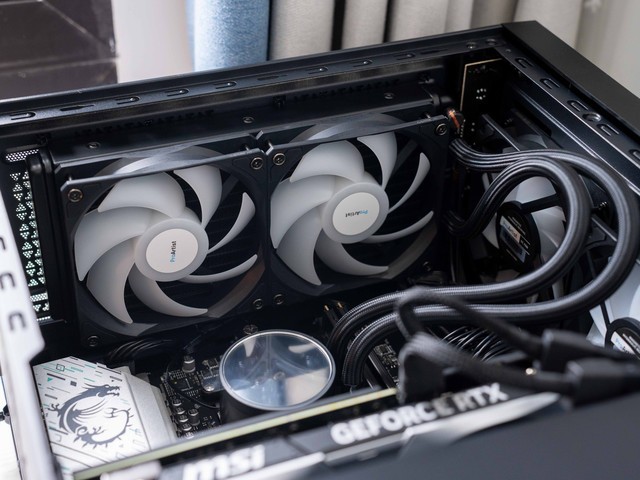 想玩黑神话：悟空，但是不会装机？微星海皇戟RS游戏主机一步到位全搞定