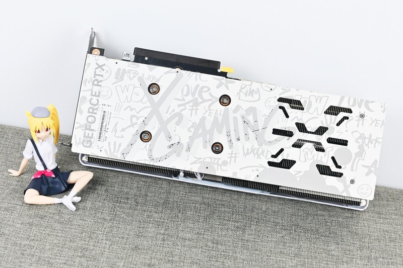 索泰RTX4070 SUPER X-GAMING欧泊白显卡试玩：2K+240hz游戏伙伴