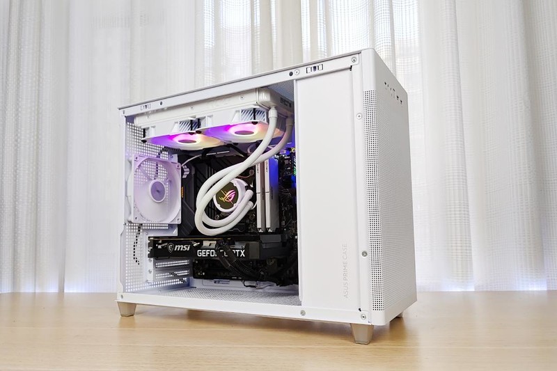 把电脑机箱从“直男风”换成“小清新”，一样的配置不一样的感觉