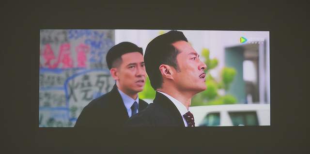 大眼橙X20投影入手实测：真正的旗舰性价比家庭影院？