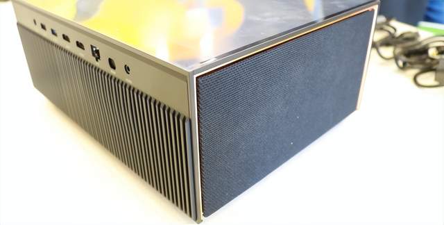 大眼橙X20投影入手实测：真正的旗舰性价比家庭影院？