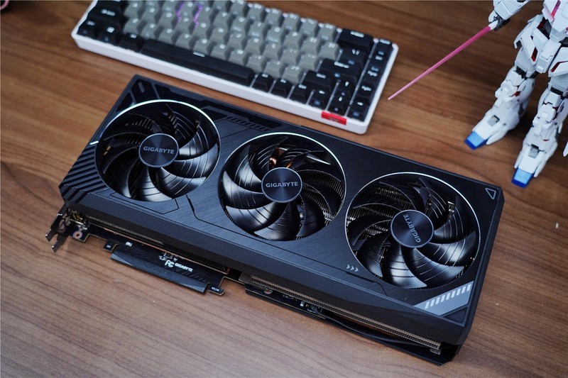 技嘉新卡皇驾到，RTX TITAN的完美替代品--技嘉RTX 3090 Ti 24G分享