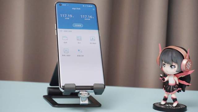 超迷你金属机身，与手机可完美适配！aigo U358 双口U盘实测分享