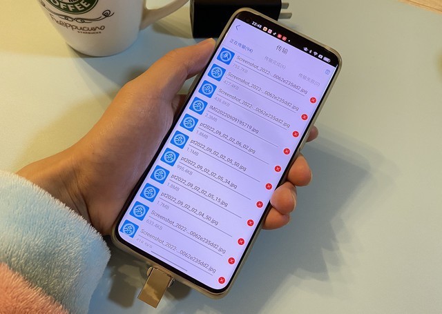 超迷你金属机身，与手机可完美适配！aigo U358 双口U盘实测分享