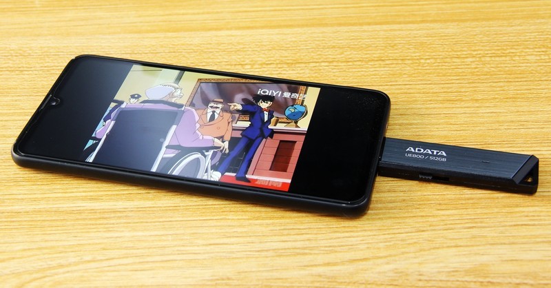 完美体重、伸缩接头、钥匙挂环，这款U盘让人怀疑它是个模型