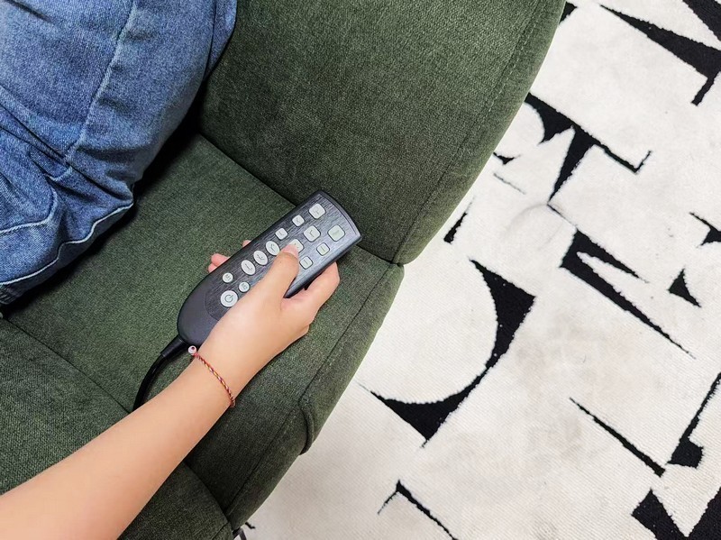 革新家居 智能与舒适并存 Flexnova智能电动布艺沙发