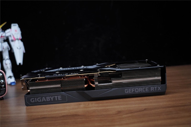 技嘉新卡皇驾到，RTX TITAN的完美替代品--技嘉RTX 3090 Ti 24G分享