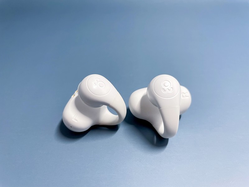 同为开放式听音耳机，索尼的气导式耳机和earsopen骨聆骨传导耳机有何不同体验？