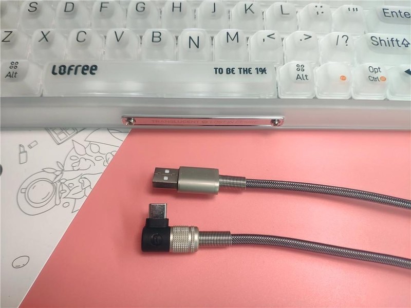 Lofree洛斐1%迷雾——带有若隐若现神秘感的双模机械键盘