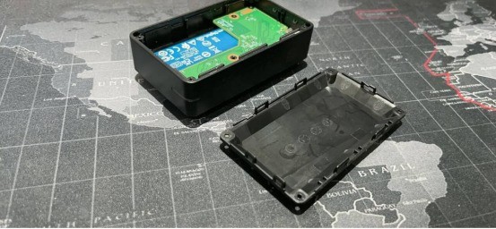 【记忆空间】 史上最详细，移动固态硬盘，西数BLACK D30拆解，测评，外观与内饰解析。