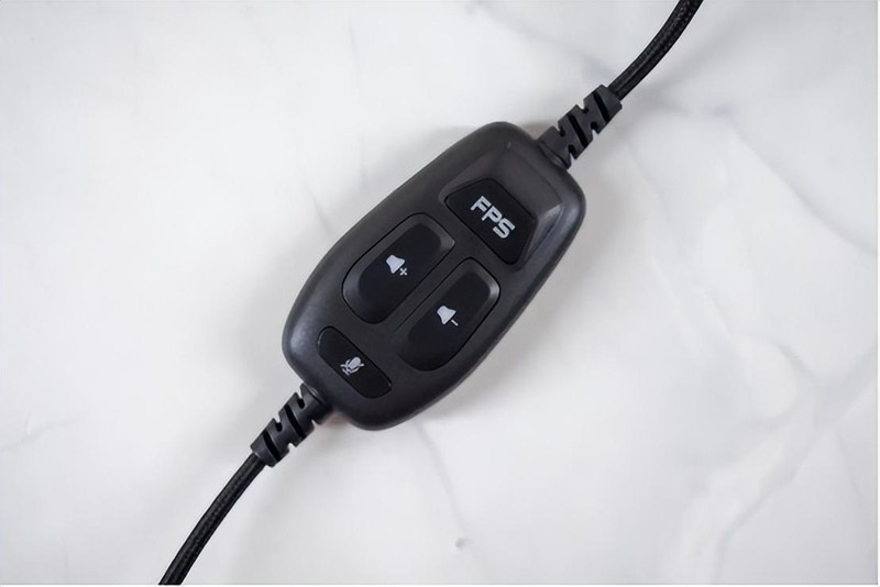 生物振膜让音质更出色，血手幽灵M760生物魔音电竞耳机体验