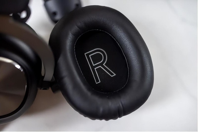 生物振膜让音质更出色，血手幽灵M760生物魔音电竞耳机体验