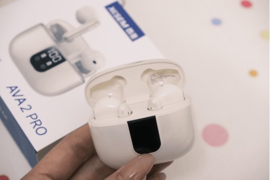 性价比超级高的蓝牙耳机的都有哪些？性价比很高的蓝牙耳机分享