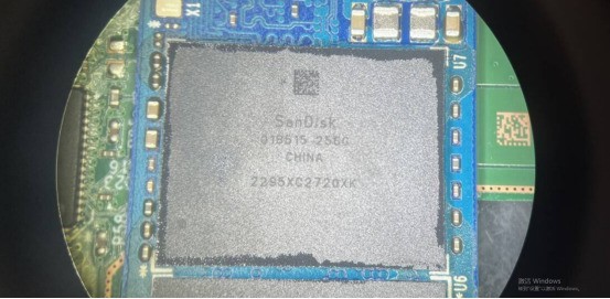 【记忆空间】 史上最详细，移动固态硬盘，西数BLACK D30拆解，测评，外观与内饰解析。