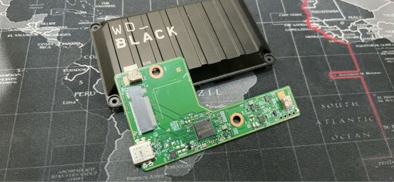 【记忆空间】 史上最详细，移动固态硬盘，西数BLACK D30拆解，测评，外观与内饰解析。