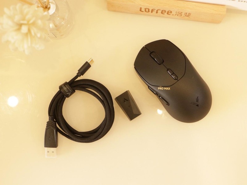 超长续航、最轻无线？这才是《黑神话：悟空》绝配？雷柏VT1PRO MAX评测