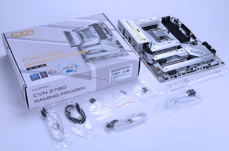 国产主板之光？七彩虹CVN Z790巡洋舰主板+13700K+4090装机实测