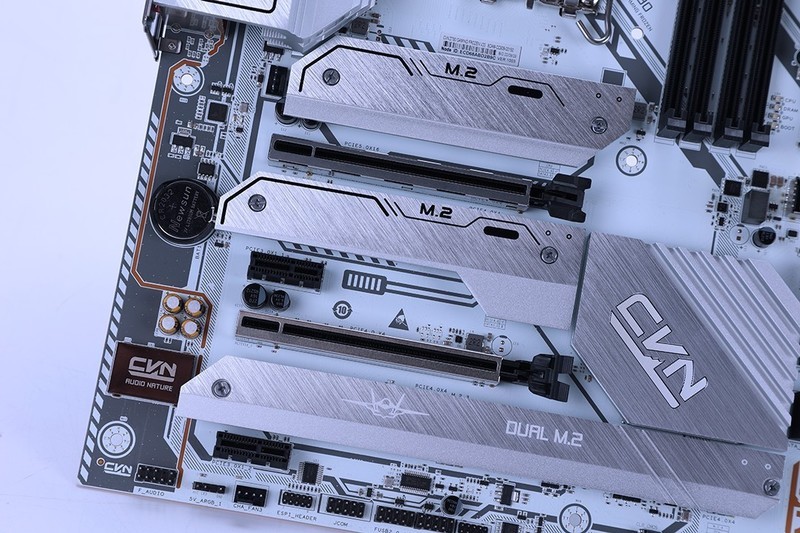 国产主板之光？七彩虹CVN Z790巡洋舰主板+13700K+4090装机实测