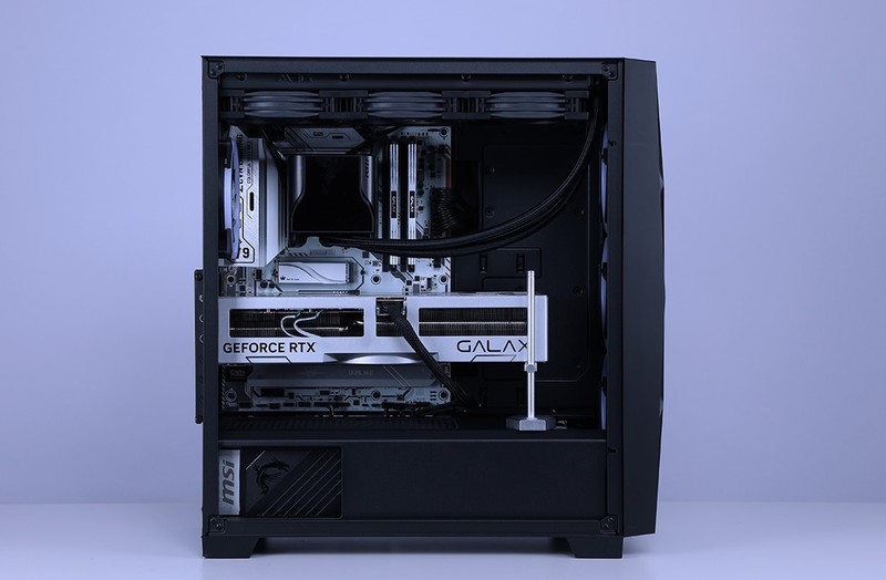 国产主板之光？七彩虹CVN Z790巡洋舰主板+13700K+4090装机实测