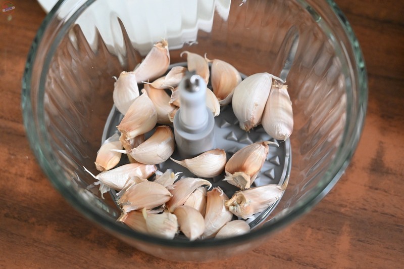 年夜饭的好帮手，剁馅剥蒜都在行，七彩叮当绞肉机上手