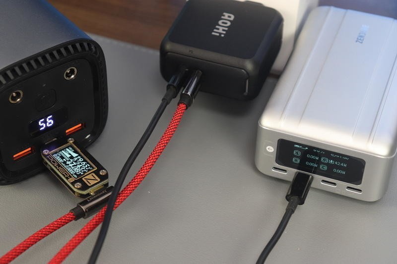 双C口超小体积，100W快充不烫：AOHI氮化镓多口充电器体验