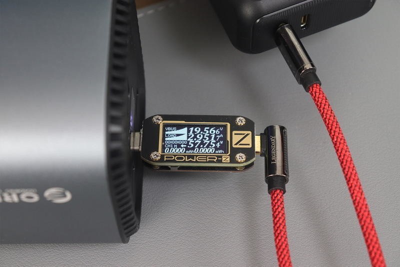 双C口超小体积，100W快充不烫：AOHI氮化镓多口充电器体验