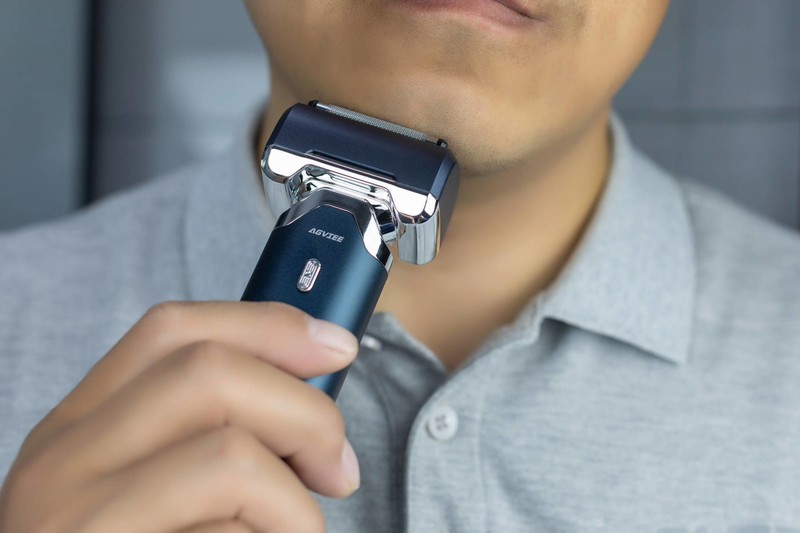 未野往复式剃须刀测评，五刀头狂魔实现堪比手动的净须性能